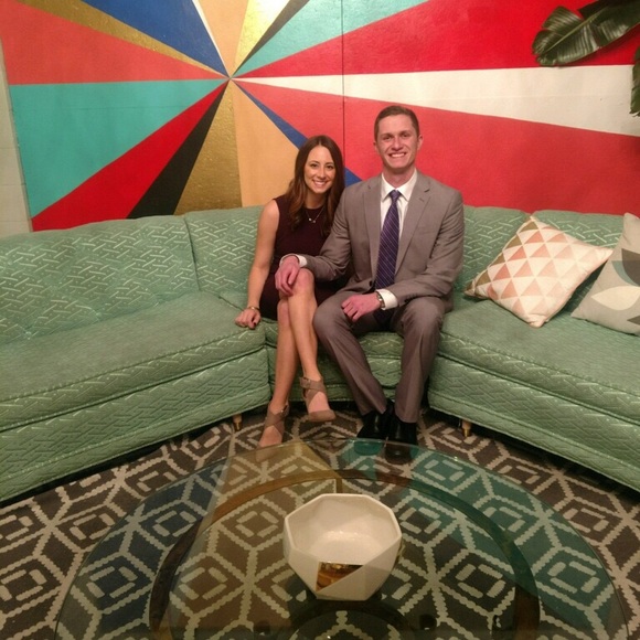 Meet your Posher, Nicole - Picture 3 of 6